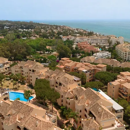 2 Bedroom Next To The In Elviria, Apartment Marbella