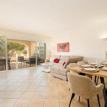 2 Bedroom Next To The In Elviria, *