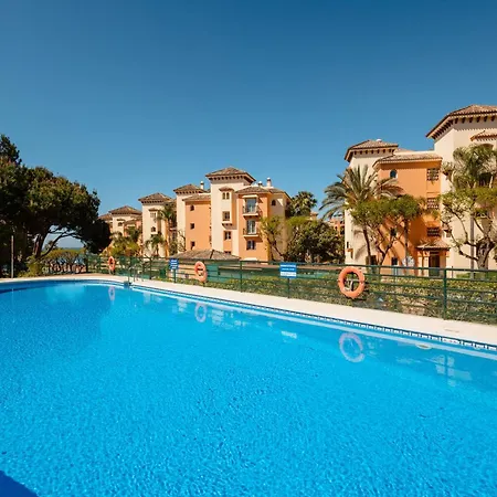 2 Bedroom Next To The In Elviria,
