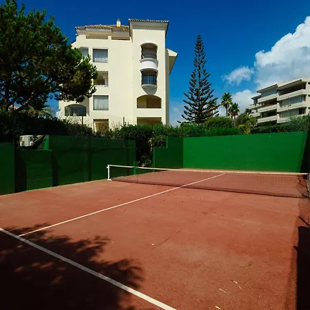 2 Bedroom Next To The In Elviria, *