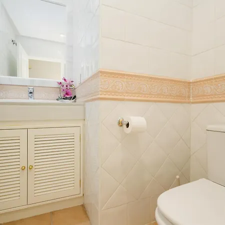 2 Bedroom Next To The In Elviria, Marbella