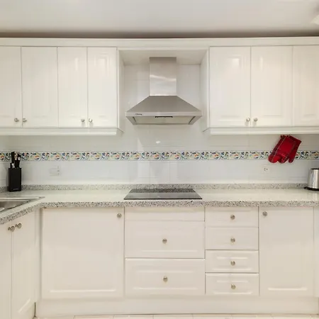 2 Bedroom Next To The In Elviria, Apartamento